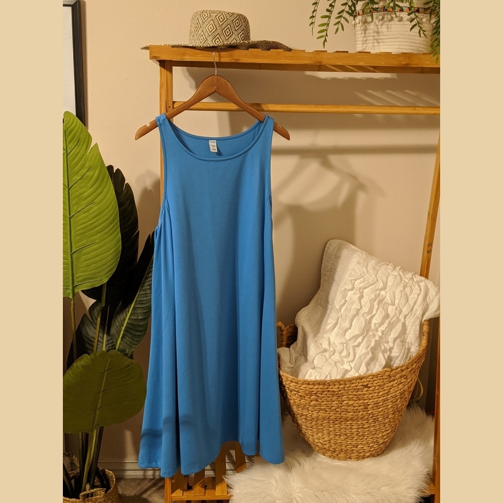Sleeveless A-line dress